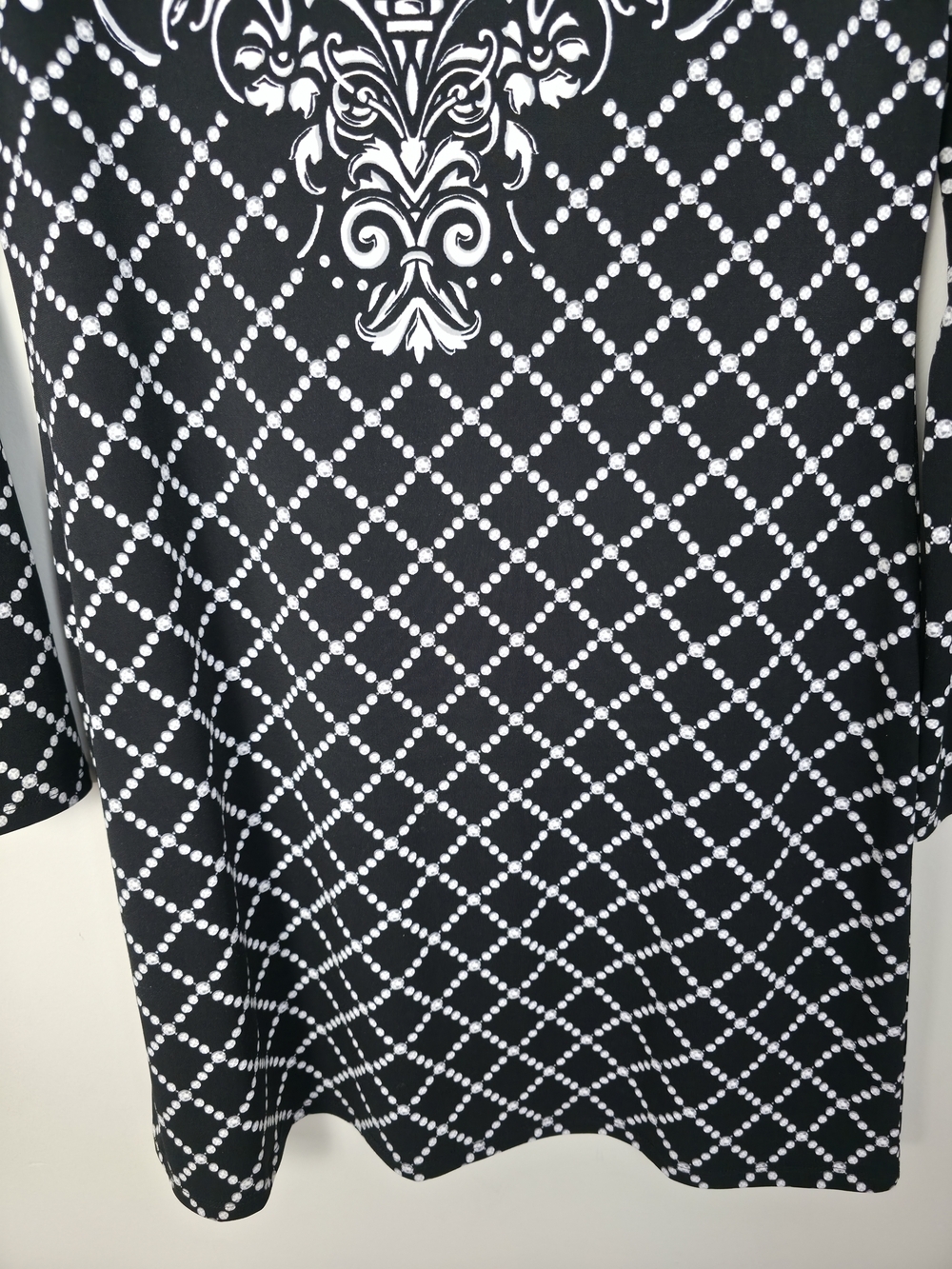 White House Black Market Dress Women Size M Black White Print Stretch 3/4 Sleeve - Picture 4 of 10